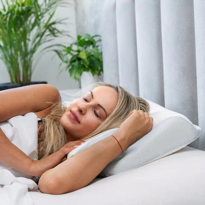 Mirella contoured pillow