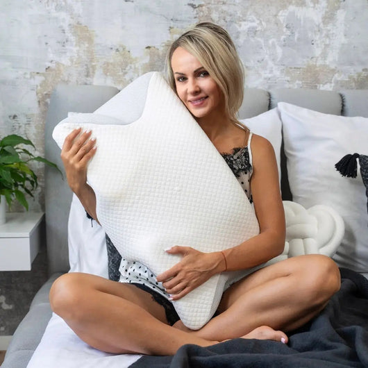 Mirella contoured pillow